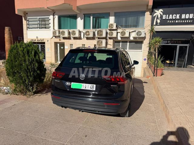 Volkswagen Tiguan - 2