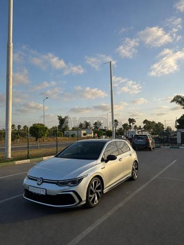 فولكس فاجن جولف 8 R-Line eTSI 150 حصان 2022 ديوانة هجين