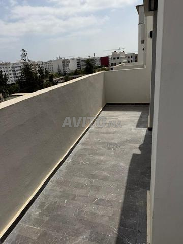 استوديو مفروش جديد لم يسكنه أحد في 2 مارس