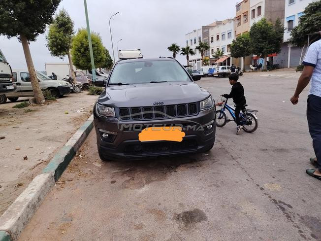 سيارة للبيع