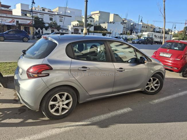 À VENDRE Peugeot 208 – (Modele 2019)