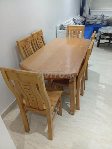Table avec 4 chaises - 2