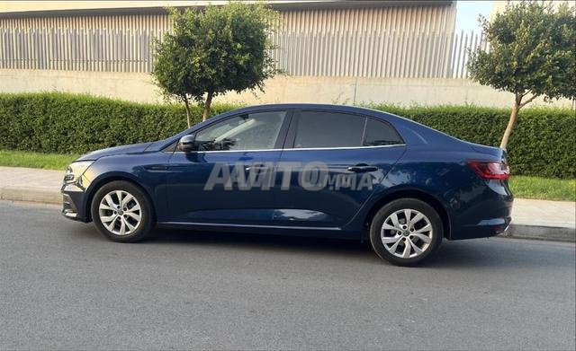 Renault megane 2022 automatique Tanger - 2