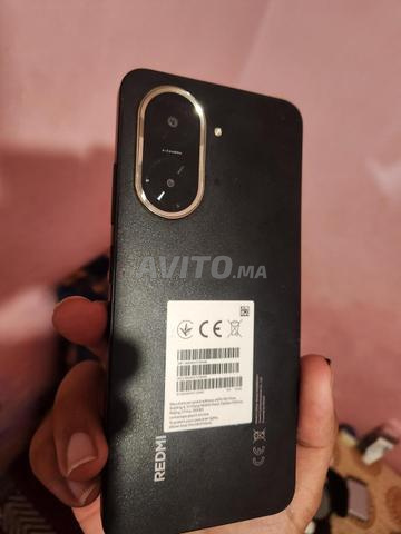 ريدمي A5 يحتاج شاشة، خاصة الشاشة وفتحة البطاقة