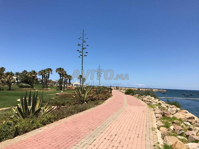 فيلا صغيرة للإيجار في مارينابلانكا بدار بوعزة.