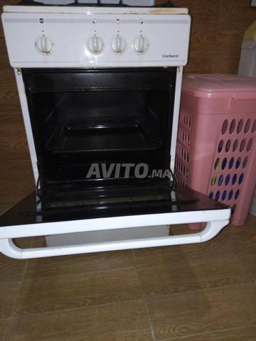 Cuisinière Corberó espagnole d'occasion et propre - 2