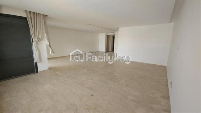 Appartement de 187 m² à Dar Bouazza - 2