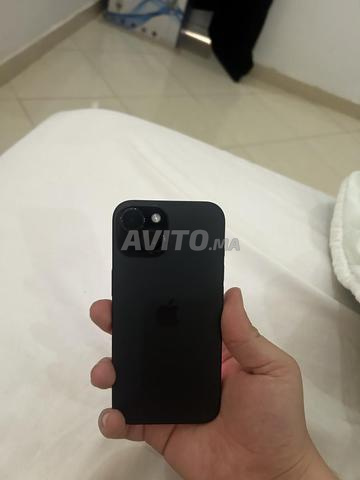 iPhone 15 normal - 2