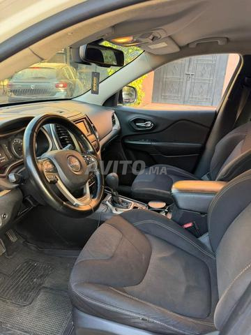 Jeep Cherokee - 2