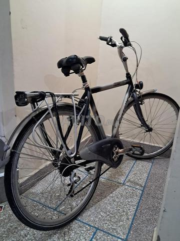 Vélo catégorie Gazelle neuf quartier de l'aéroport