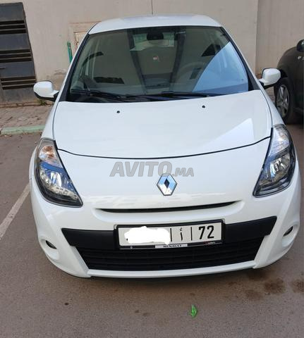 Renault Clio Diesel Manuelle 2010 à Bouskoura - 2