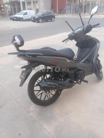 Moto à vendre - 2