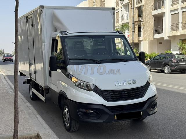 Iveco Daily camion avec hayon 2022 diesel à Fès - 2