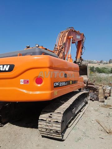 بوكلين دوسان 235LC موديل 2011 ديوان 2025 - 2