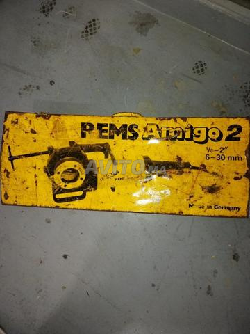 للبيع: آلة ثني الأنابيب الكهربائية REMS Amigo 2. - 2