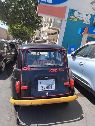 سيارة رينو 4 جميلة - 2