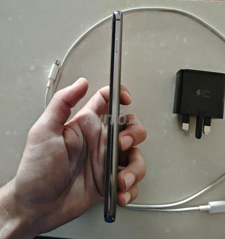 Galaxy S10 plus excellent état 8 128 - 2