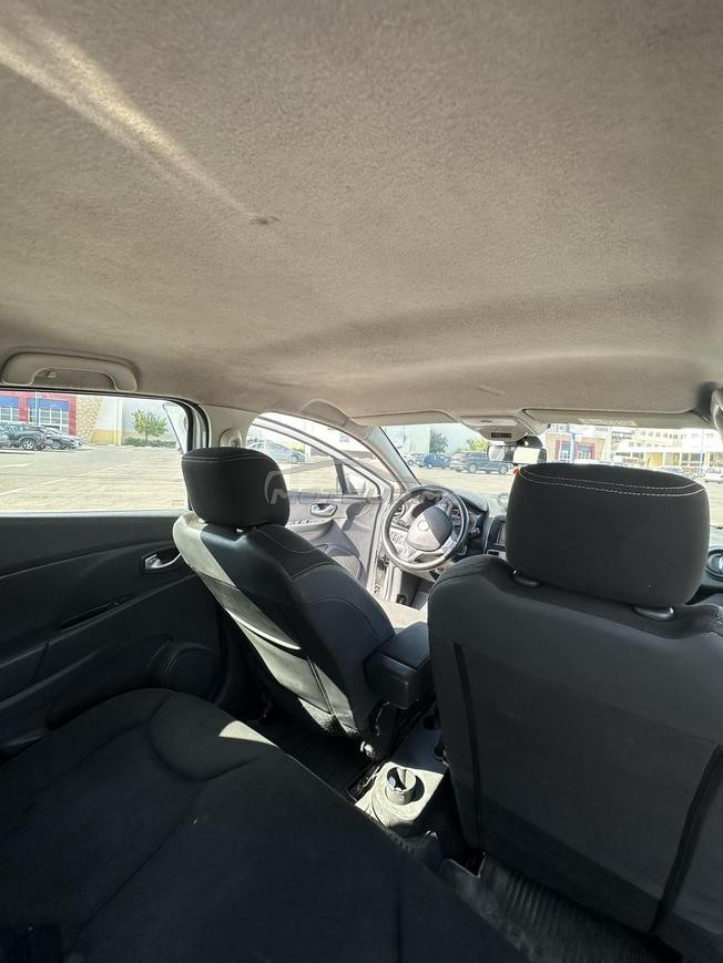 Renault Clio Diesel Manuelle 2017 à Agadir