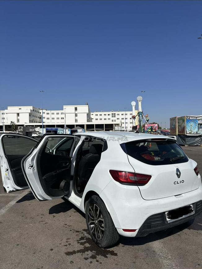 Renault Clio Diesel Manuelle 2017 à Agadir