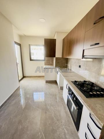 Appartement vide 2 CH² à louer à CFC