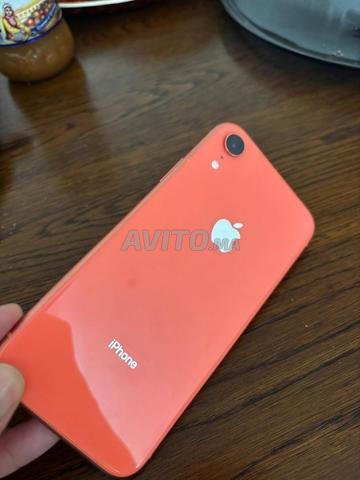iPhone XR 256 Go 84% état - 2