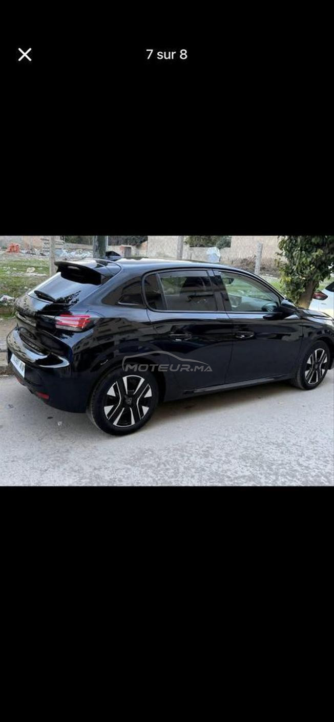 208 allure model 2025 mois 11/12 km 9000