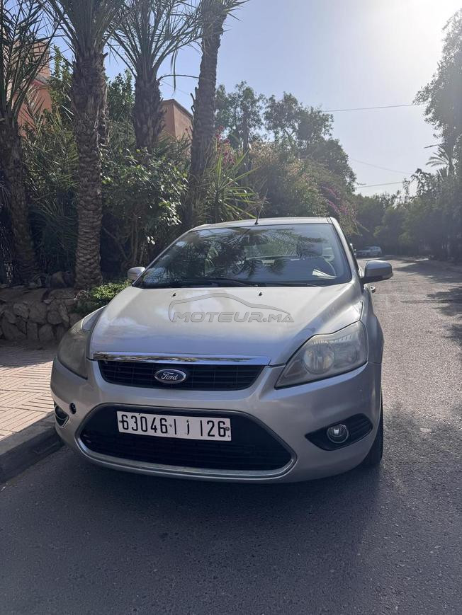 FORD FOCUS GHIA 2.0 TOUT OPTIONS PREMIERE MAIN 