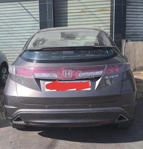 Honda Civic Automatique Essence - 2