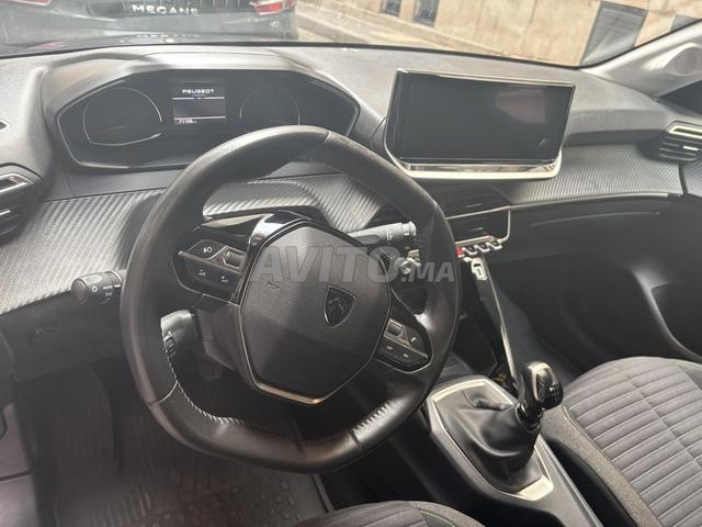 Peugeot 208 - 2