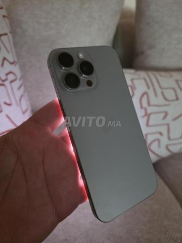 iPhone 16 Pro Max 256GB Titane Neuf - 2