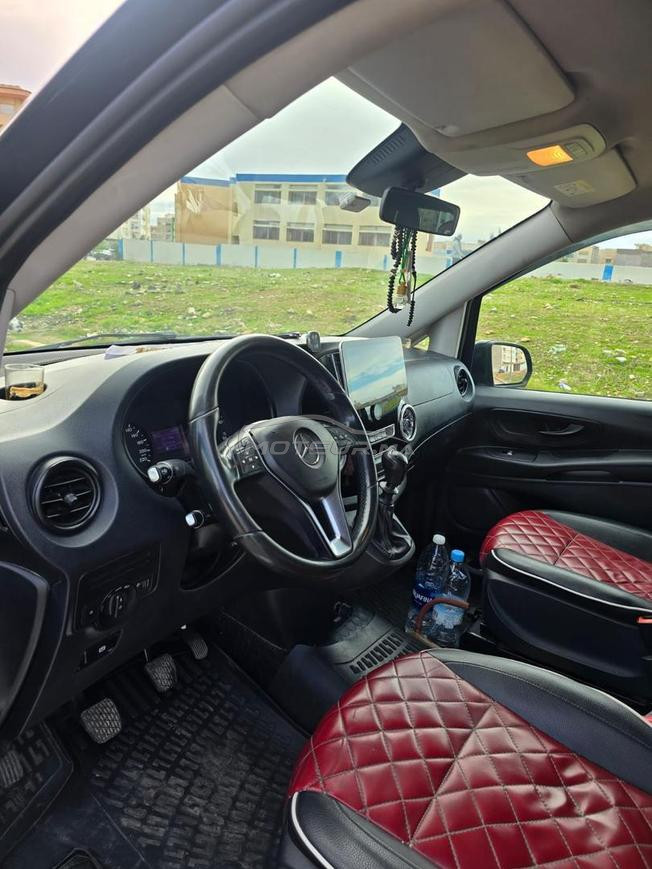 mercedes benz modele 2018  num 