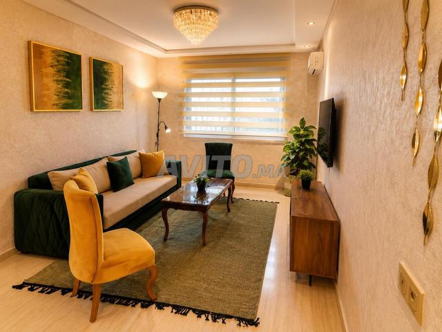 شقة مواجهة للجنوب، مسبح، مصعد، موقف سيارات - 2