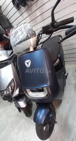 SCOOTER ÉLECTRIQUE YADEA E8S - 2