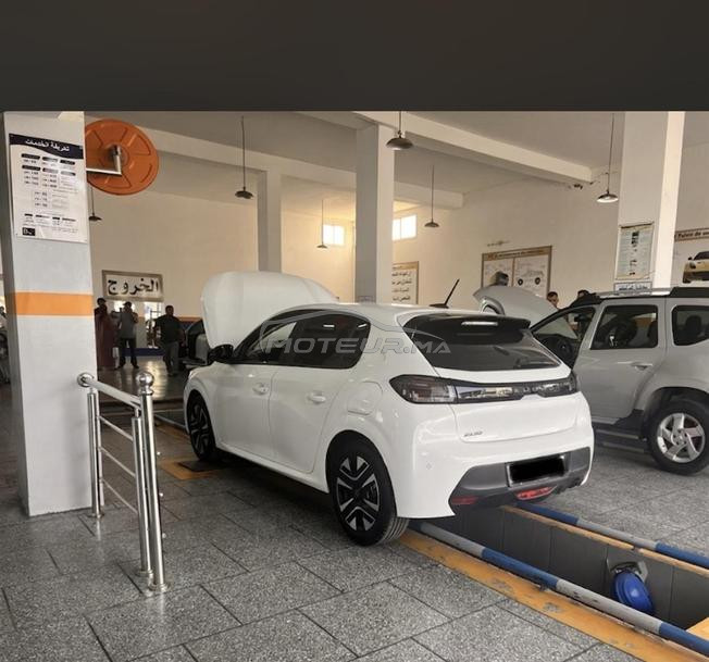 208 diesel en très bon état