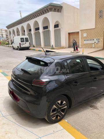 بيجو 208 نظيفة، لمن أرادها مرحبا - 2