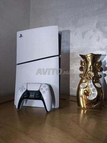 Playstation 5 slim état comme neuf avec les jeux - 2