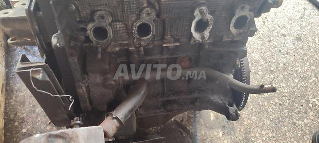 Moteur Fiat Grand Punto 1.2 pièces - 2