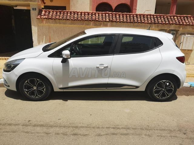 Renault Clio Diesel Manuelle 2018 à Fès - 2