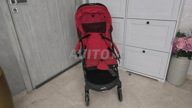 عربة أطفال إيفنفلو حمراء بحالة ممتازة - 2
