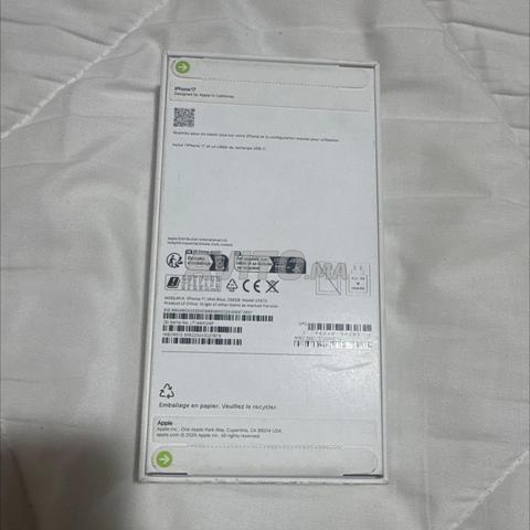 iPhone 17 - neuf - 2