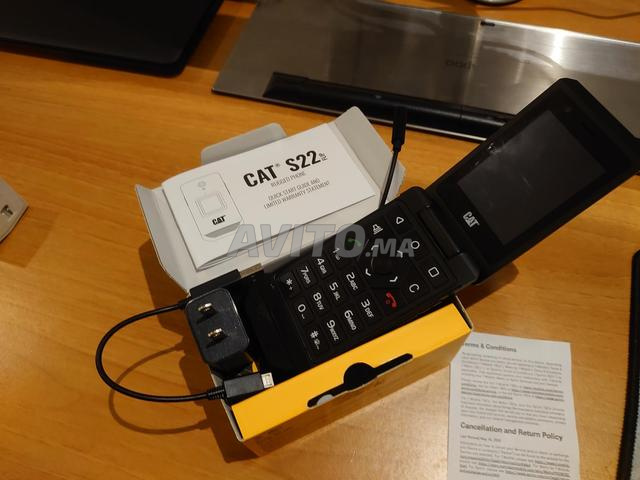 Cat S22 Flip, Sony Xperia 5, PC Lenovo Core i5 - 2