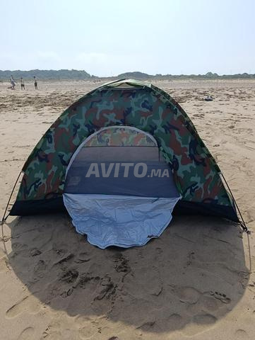 Tente militaire pour quatre personnes