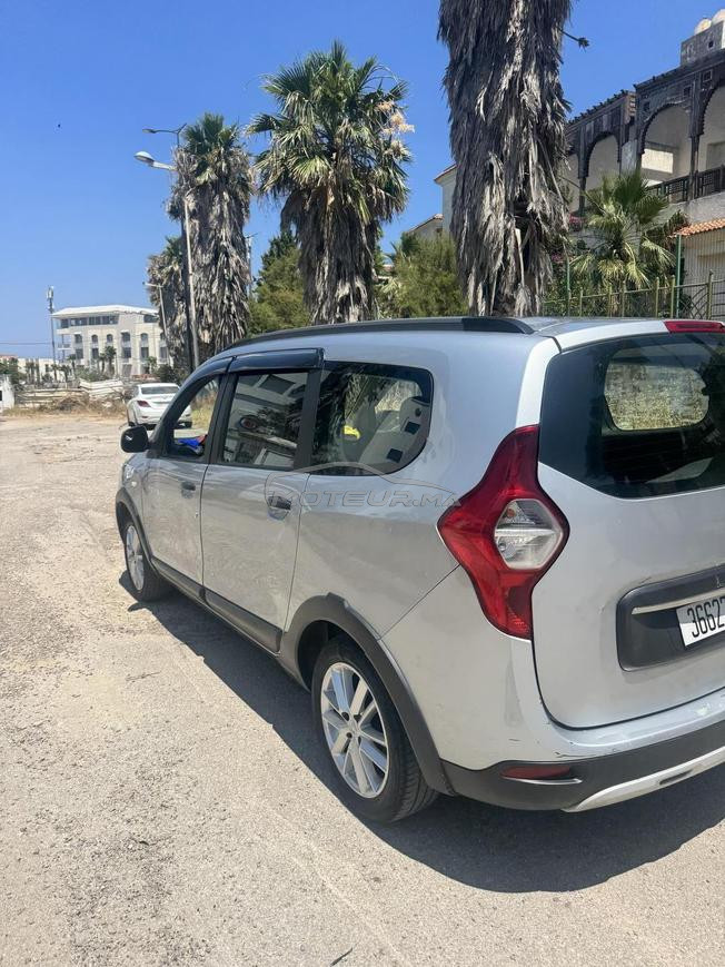 Dacia Lodgy Diesel Manuelle 2023 à Tanger