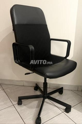 Chaise de bureau en cuir et tissu