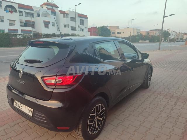 Renault Clio 4 essence 1min - 2