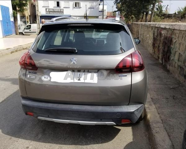 Peugeot 2008 Essence Manuelle 2017 à Bouznika - 2