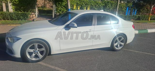 BMW Série 3 Diesel Automatique 2019 à Casablanca - 2