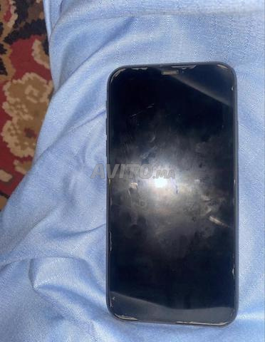 iPhone 11 normal, tout est original, état 72 - 2