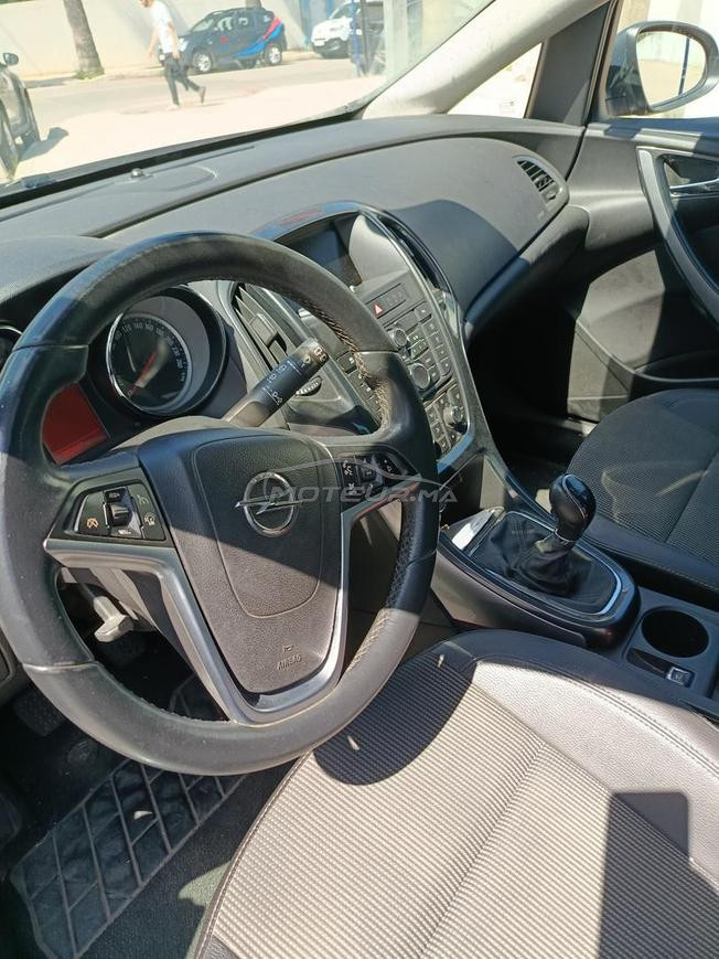 Opel Astra Diesel Manuelle 2014 à Tanger