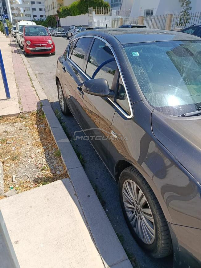 Opel Astra Diesel Manuelle 2014 à Tanger